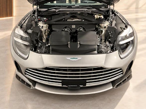 https://vehicle.imgix.net/4518586/3be0a9c7-ce04-4806-9bf7-c1972a993882.jpg