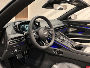 https://vehicle.imgix.net/4518586/4645ea01-1f5b-4e51-82d3-8d8e0ef56e42.jpg