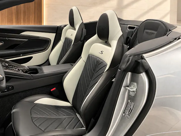 ASTON MARTIN DB12 Volante 4.0 S V8 Bi-Turbo