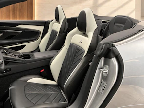 image du véhicule ASTON MARTIN DB12 Volante 4.0 S V8 Bi-Turbo