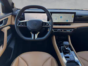 MG HS 1.5 Hybrid Luxury