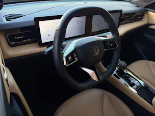 MG HS 1.5 Hybrid Luxury