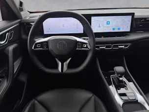 MG HS 1.5 PHEV Luxury