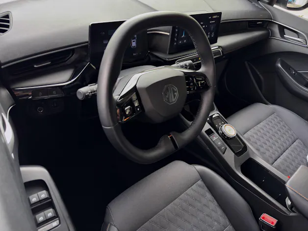 MG 3 1.5 Hybrid Luxury