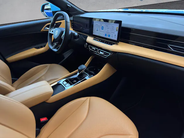 MG HS 1.5 Hybrid Luxury