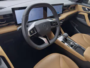 MG HS 1.5 Hybrid Luxury