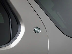 image du véhicule LAND ROVER Discovery 3.0 D I6 350 Dynamic HSE
