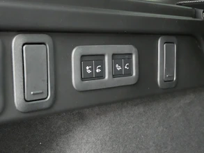 https://vehicle.imgix.net/4518627/f47c7cc2-af27-4ac1-8969-b385664f4822.JPG