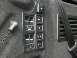 image du véhicule LAND ROVER Discovery 3.0 D I6 350 Dynamic HSE