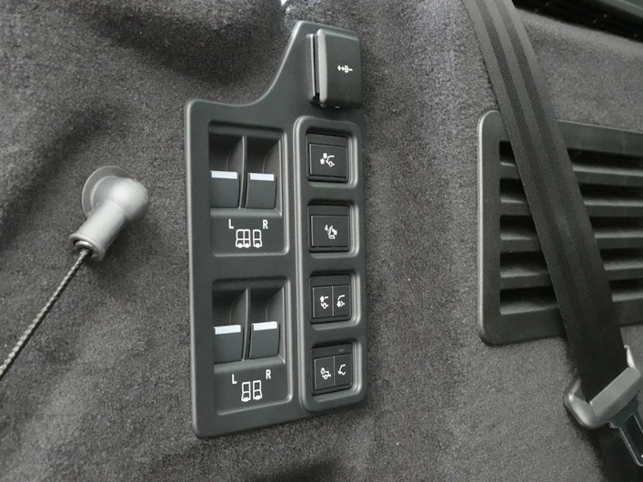 image du véhicule LAND ROVER DISCOVERY