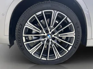 BMW X1 U11 20i sDrive paddles