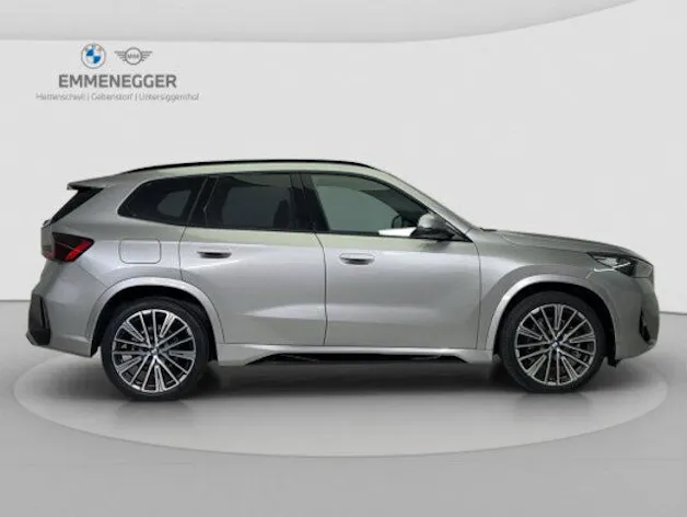 BMW X1 U11 20i sDrive paddles