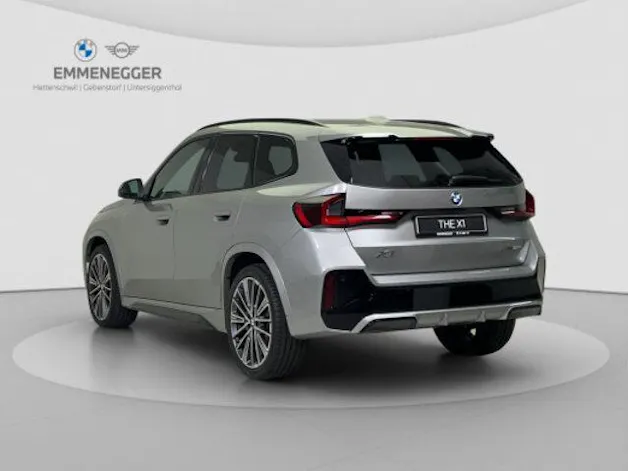 BMW X1 U11 20i sDrive paddles