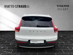 VOLVO XC40 2.0 B4 MH Momentum AWD