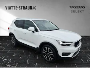 VOLVO XC40 2.0 B4 MH Momentum AWD