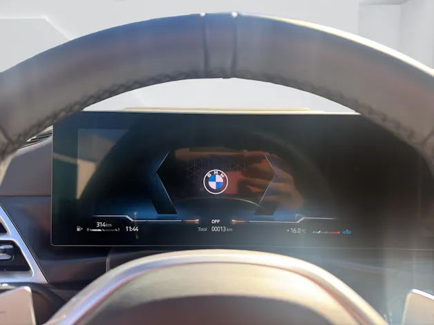 BMW 330i xDrive SAG Touring