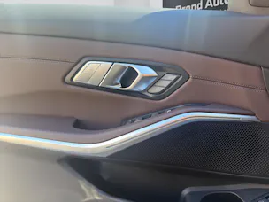 BMW 330i xDrive SAG Touring