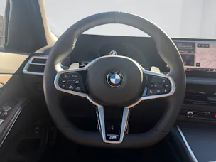 BMW 330i xDrive SAG Touring