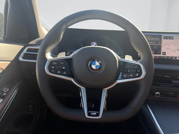 BMW 330i xDrive SAG Touring