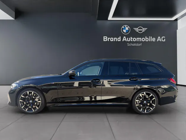 BMW 330i xDrive SAG Touring