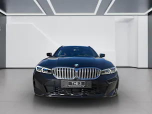 BMW 330i xDrive SAG Touring
