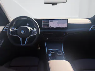 BMW 330i xDrive SAG Touring