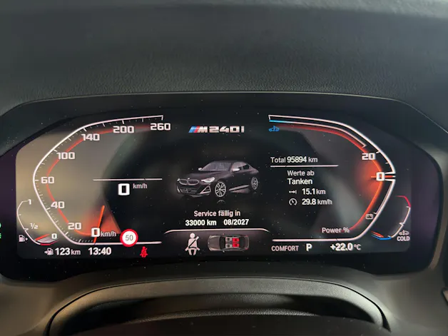BMW M240i xDrive
