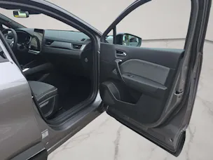 RENAULT Captur 1.8 E-Tech techno