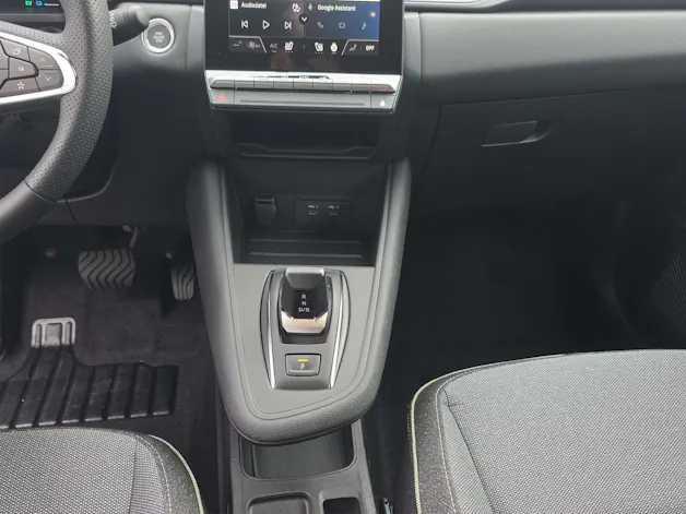 RENAULT Captur 1.8 E-Tech techno
