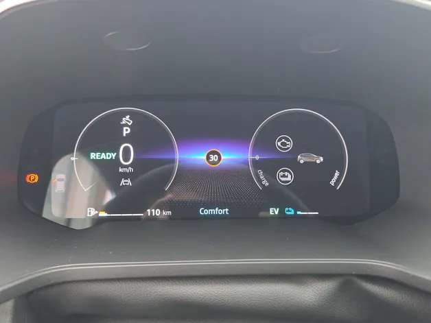 RENAULT Captur 1.8 E-Tech techno