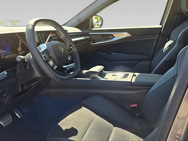 RENAULT Rafale 1.2 E-Tech Plug-in Atelier Alpine