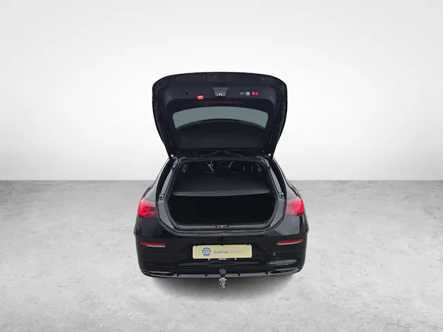 MERCEDES-BENZ CLA 220 4MATIC Shooting Brake
