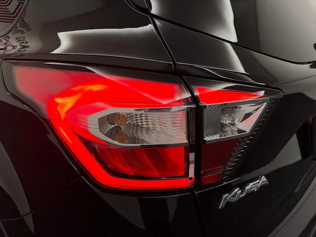 FORD Kuga 2.0 EcoB 240 ST-Line