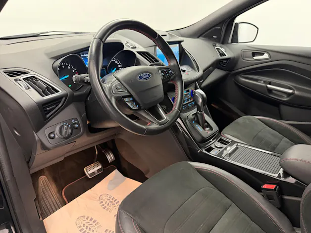 FORD Kuga 2.0 EcoB 240 ST-Line