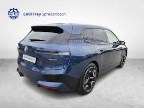 https://vehicle.imgix.net/4518942/2ce4c81f-6bf4-4c91-ad31-10cfd65c3217.jpg