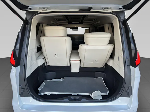 Lexus LM 350h VIP