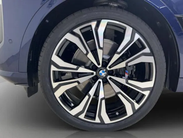 BMW X7 G07 40i xDrive SAG