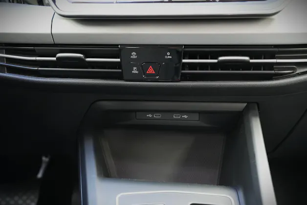 VW Golf VIII 1.5 eTSI Life DSG