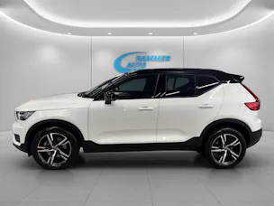 VOLVO XC40 2.0 B4 MH R-Design AWD