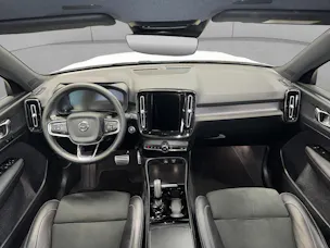 VOLVO XC40 2.0 B4 MH R-Design AWD