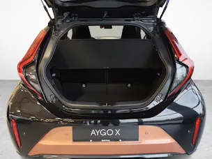 Toyota Aygo X 1.5 VVT-i HSD Style