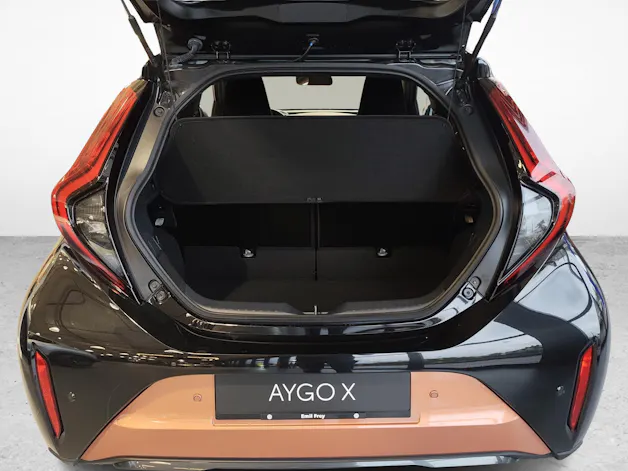 Toyota Aygo X 1.5 VVT-i HSD Style
