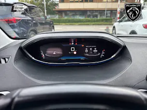 PEUGEOT 5008 1.2 PureTech Allure Pack