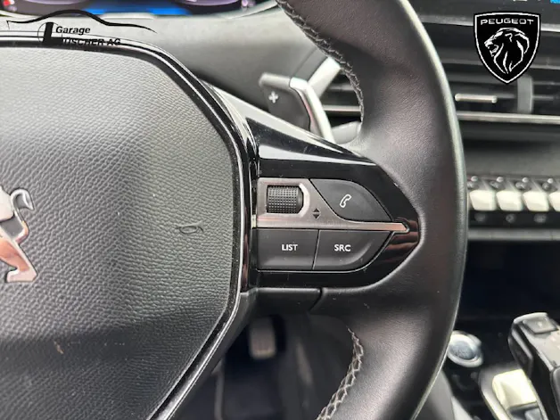 PEUGEOT 5008 1.2 PureTech Allure Pack