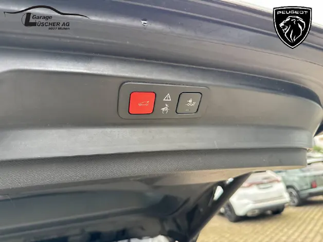 PEUGEOT 5008 1.2 PureTech Allure Pack