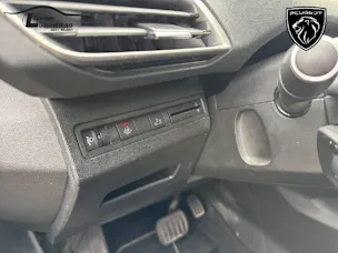 PEUGEOT 5008 1.2 PureTech Allure Pack
