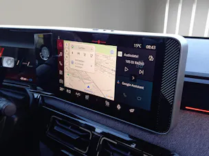 RENAULT R4 E-Tech Comfort Range techno