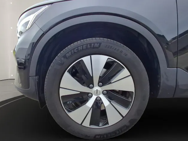 VOLVO XC40 2.0 B4 MH Plus Bright