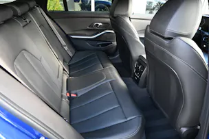 BMW 320d xDrive 48V Touring Steptronic M Sport Pro + AHK 1800kg