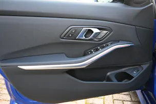 BMW 320d xDrive 48V Touring Steptronic M Sport Pro + AHK 1800kg